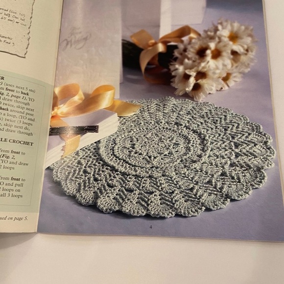 Extra Special Doilies Crochet Book - Picture 5 of 11